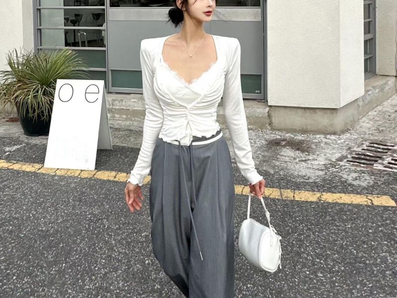 NEW 睫毛蕾絲背心＋羊絨衫｜氣質疊穿兩件組｜內附胸墊 