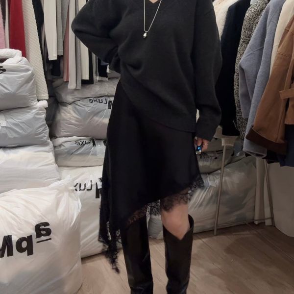 緞面斜裁蕾絲裙 蕾絲裙