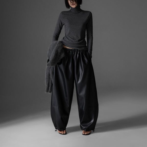 結構感立體廓形皮褲 廓形皮褲