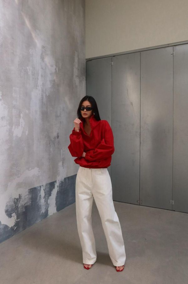 弧形剪裁牛仔褲 繭形牛仔褲