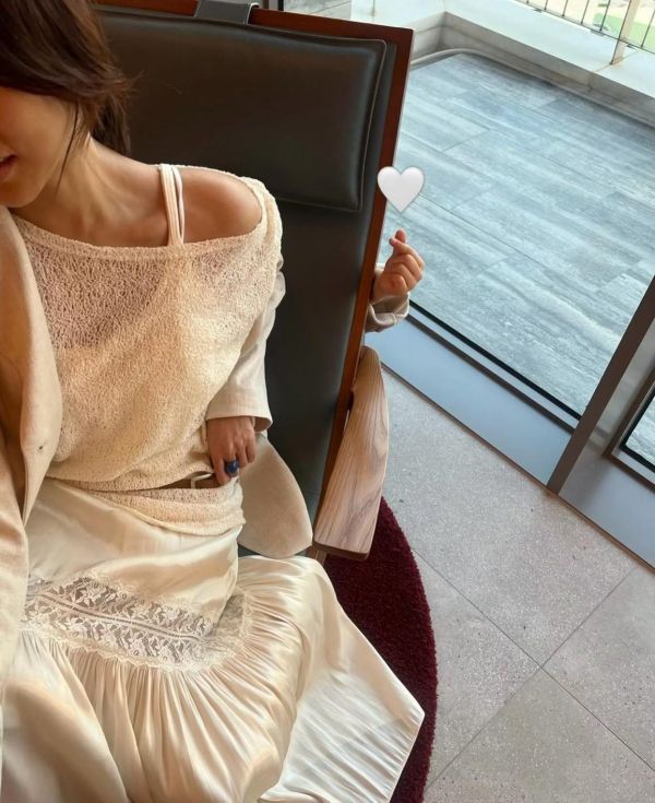 光澤感緞面蕾絲長裙 蕾絲裙