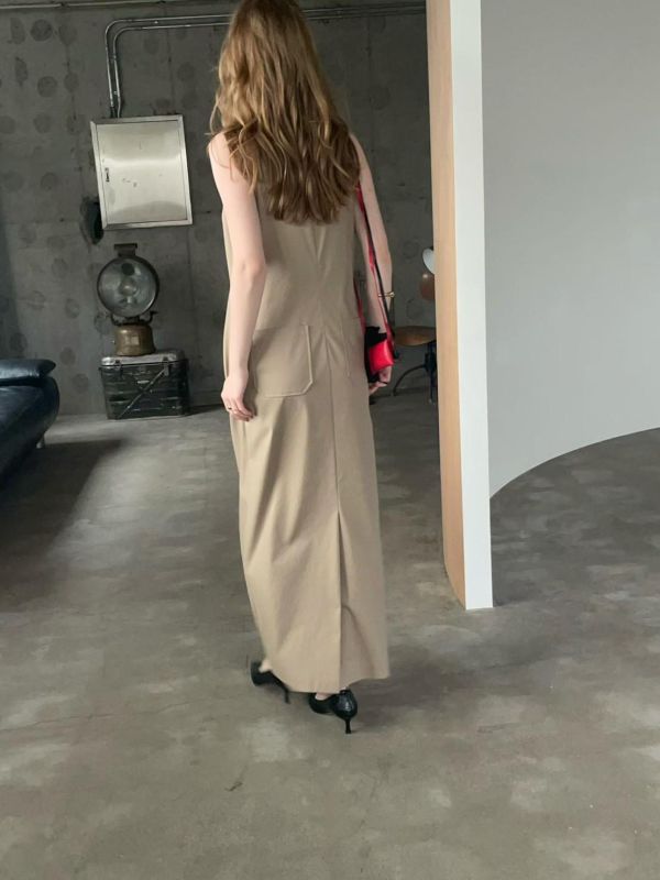 立體剪裁削肩長洋裝 削肩長洋裝