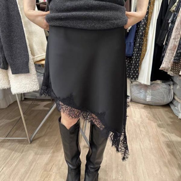 緞面斜裁蕾絲裙 蕾絲裙