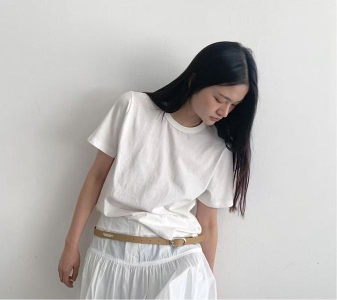 質感銀釦牛皮細皮帶 牛皮細皮帶
MIU MIU