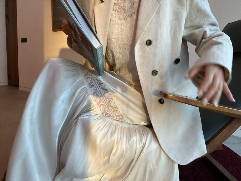 光澤感緞面蕾絲長裙 蕾絲裙