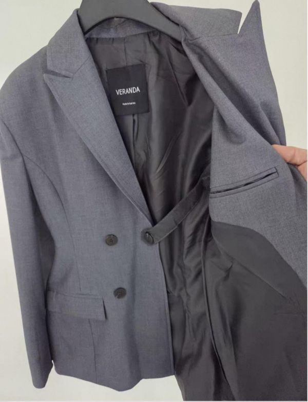 極簡肩線西裝外套 西裝外套