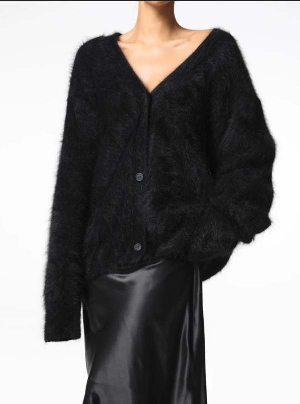 絨光V領安哥拉兔毛針織衫 兔毛針織衫