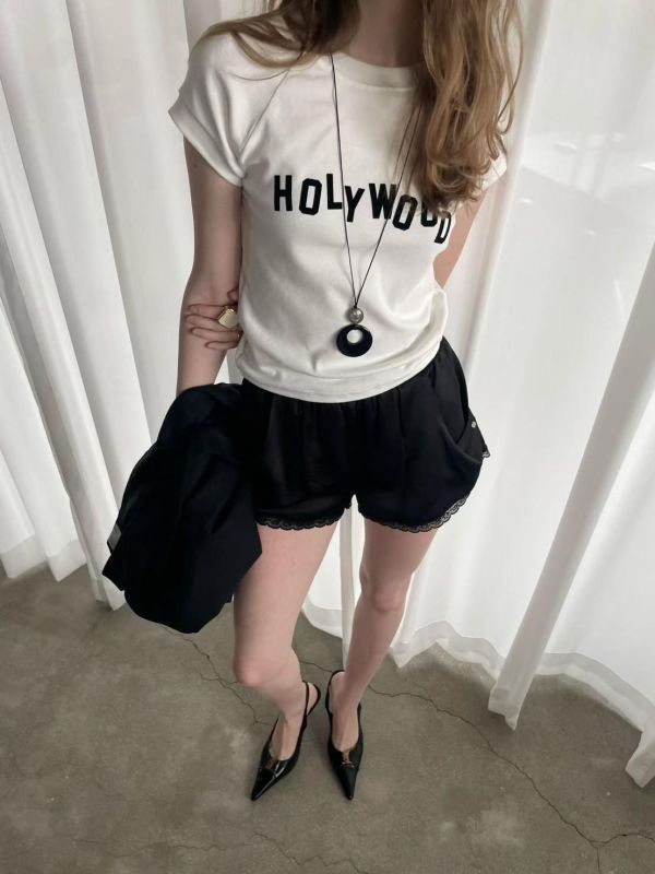 質感緞面蕾絲短褲 緞面蕾絲短褲