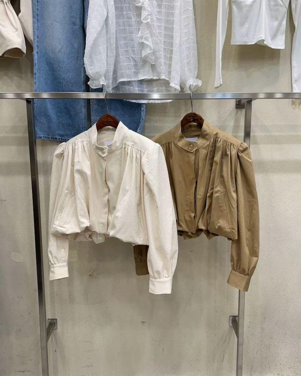 立領澎袖束口短版風衣 短版風衣