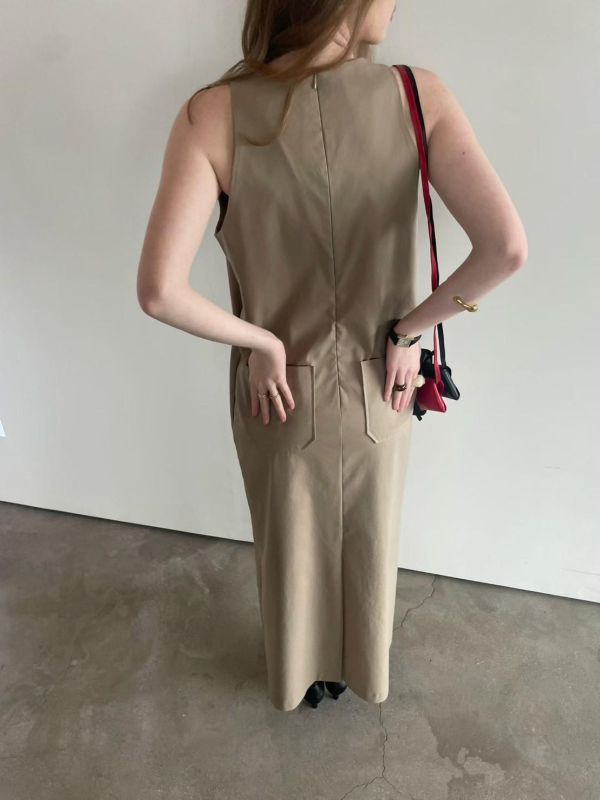 立體剪裁削肩長洋裝 削肩長洋裝