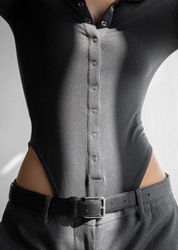 排釦連身body上衣 body上衣