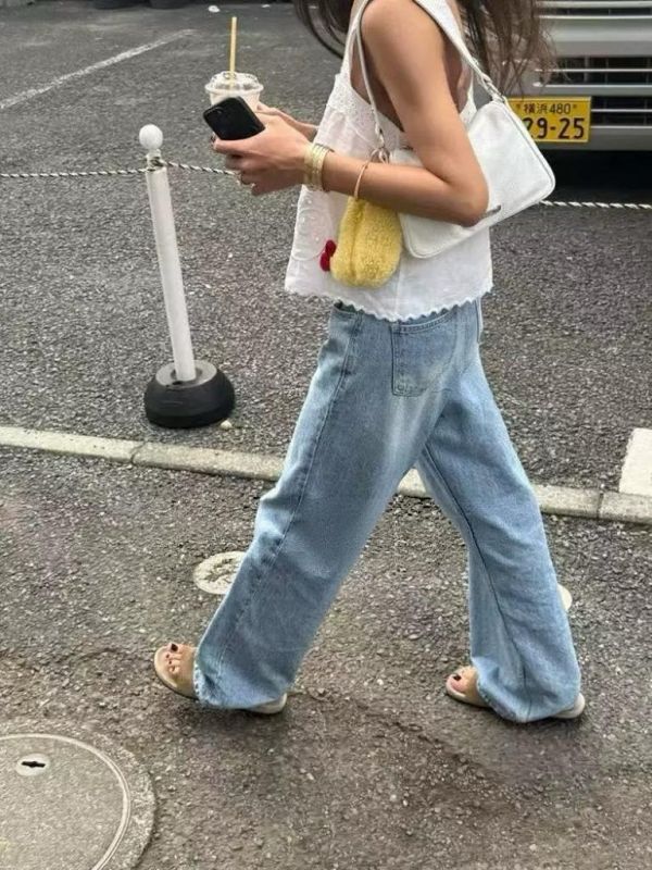 修身直筒牛仔褲 牛仔褲