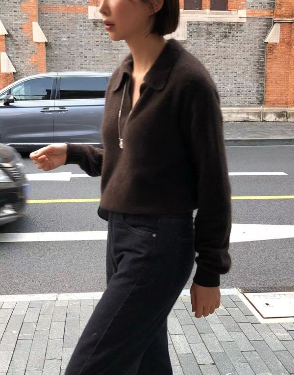 柔絨質感翻領上衣 翻領針織上衣