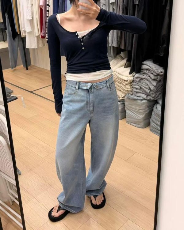 反褶腰頭修身牛仔褲 牛仔褲