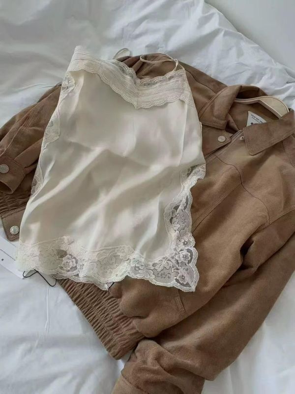 蕾絲開衩緞面背心 蕾絲背心