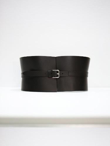 俐落剪裁寬版腰封 皮帶 腰封