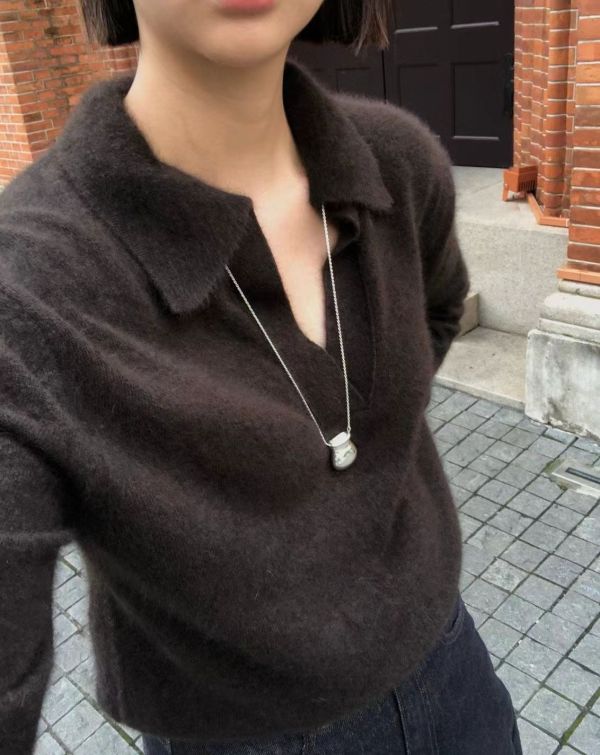 柔絨質感翻領上衣 翻領針織上衣