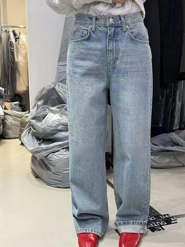 修身直筒牛仔褲 牛仔褲