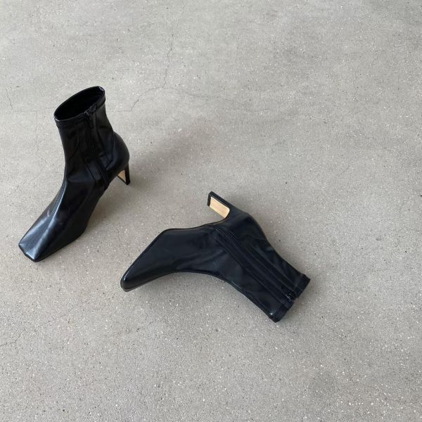 俐落方頭細跟短靴 踝靴