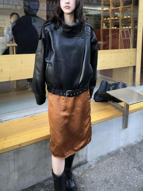 寬肩翻領機車皮外套 皮衣