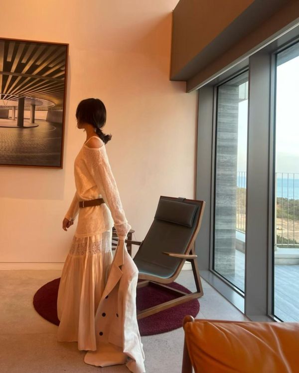 光澤感緞面蕾絲長裙 蕾絲裙