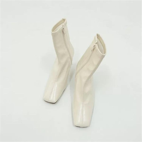 俐落方頭細跟短靴 踝靴