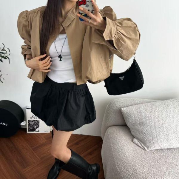 立領澎袖束口短版風衣 短版風衣