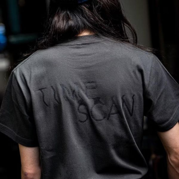 TIMESCAN TEE (SUMI) 