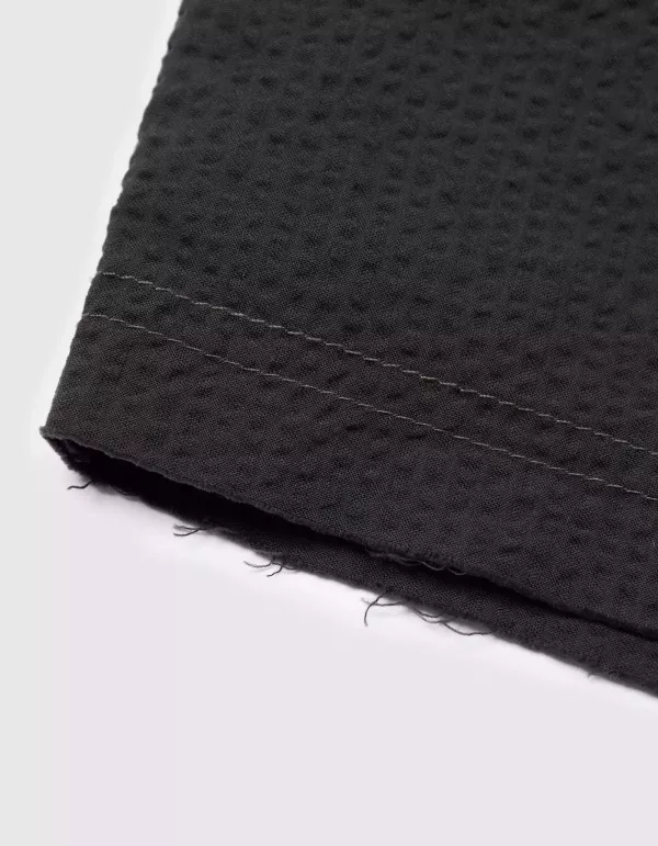 SEERSUCKER QUARTER ZIP SHIRT 