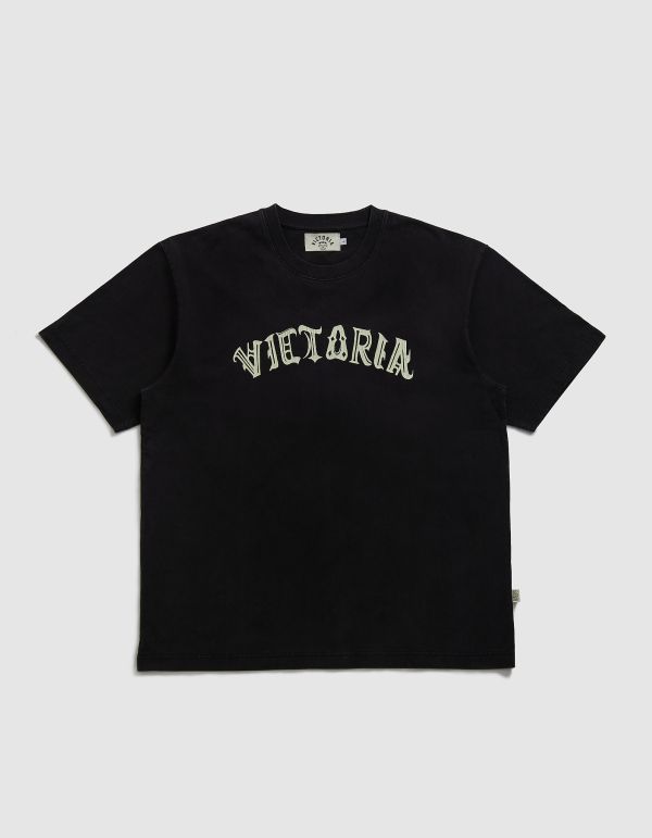 HANDDRAWN GOTHIC TEE（WASHED BLACK） 