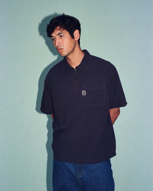 SEERSUCKER QUARTER ZIP SHIRT 