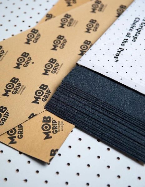 【MOB】GRIP TAPE 9IN X 33IN SHEET（黑色基本款砂紙） 