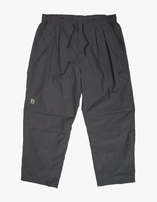 DOUBLE PLEATED NYLON PANT（MATTE GREY） 