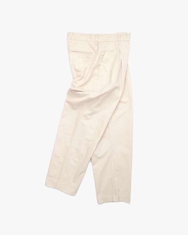 PLEATED CHINO（NATURAL） 