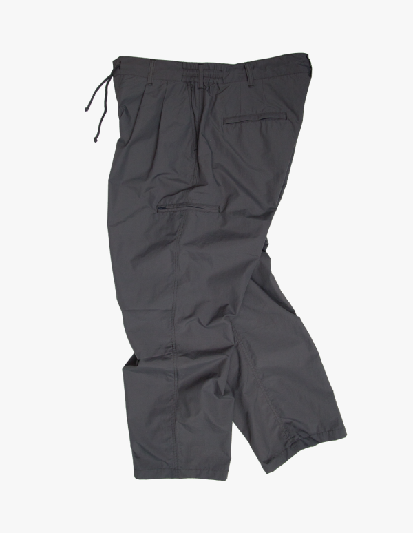 DOUBLE PLEATED NYLON PANT（MATTE GREY） 