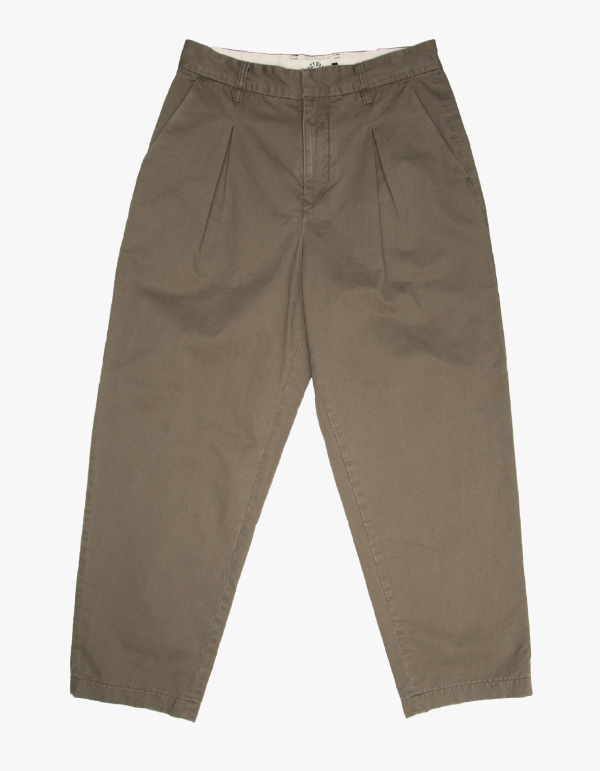 INVERTED PLEATS CHINO（SWAMP） 