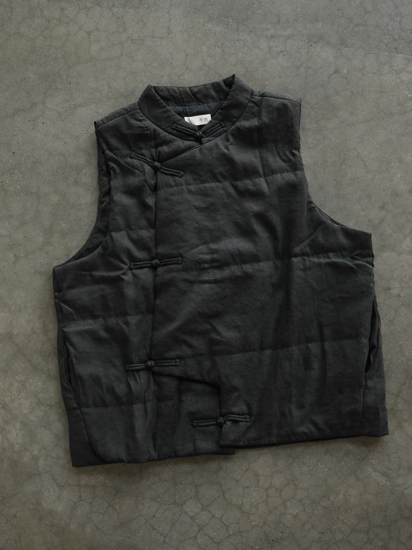 燕燕~棉麻商品~銅氨絨材質立領壓條夾棉背心 +長裙  ab2141201 