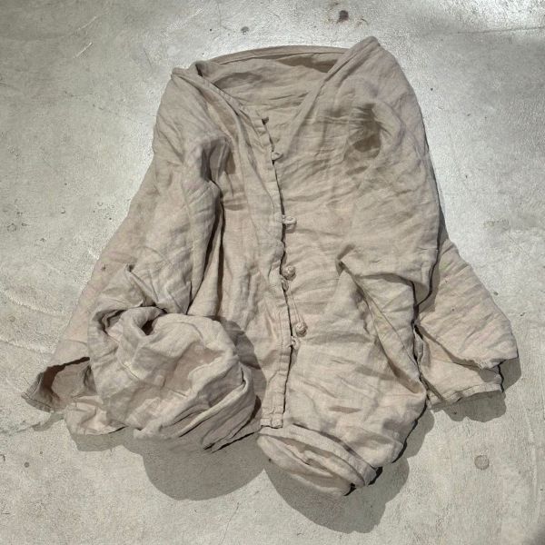 燕燕. 亞麻。全新休閒文藝風手工扣開衫外套 