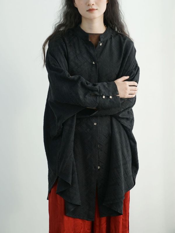 燕燕~早春款～新中式簡約提花襯衫 復古立領寬鬆蝙蝠袖長上衣 ab2503401 