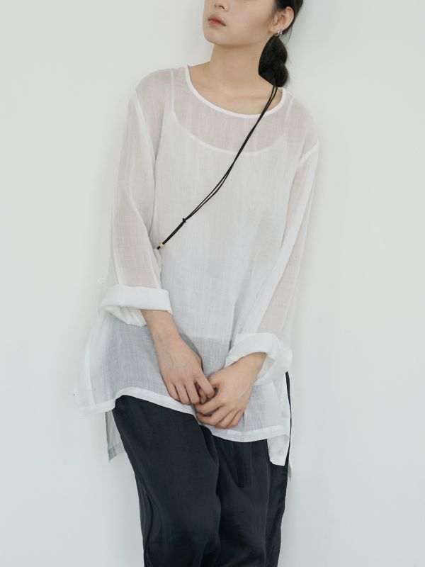 燕燕~清透莧麻~簡約圓領套頭中長襯衫 文藝風骨寬鬆長衫 上衣。ab2420001 