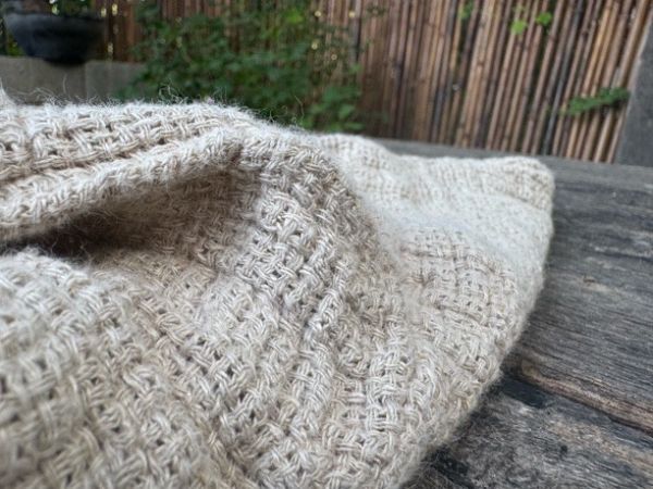 燕燕~春秋款~色織粗麻圓領森系寬鬆型長袖落肩袖圓領衫 文藝外套 