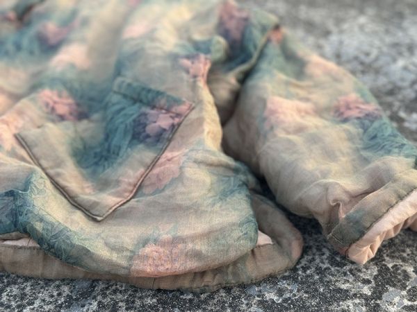 燕燕~苧麻 輕柔印花寬鬆棉衣 傳統手工縫製盤扣斜襟棉服上衣。 