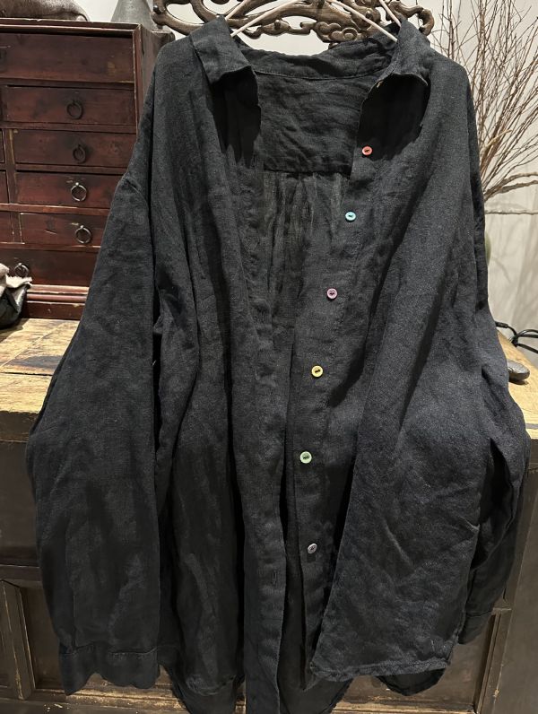 燕燕~棉麻商品~春季。亞麻  文藝復古寬鬆彩色鈕扣中長款襯衫 上衣 