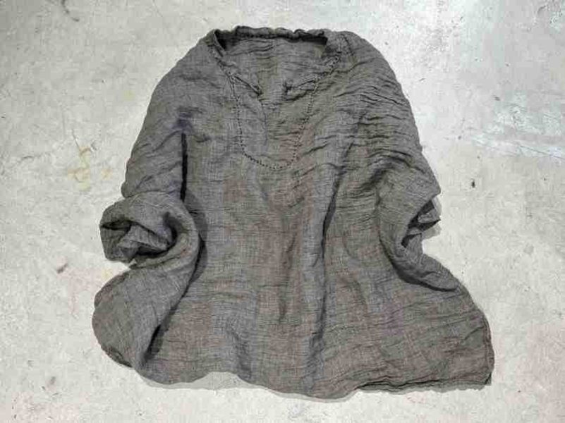 燕燕~亞麻 文藝復古肌理感色織套頭立領盤扣寬鬆落肩小衫 上衣 