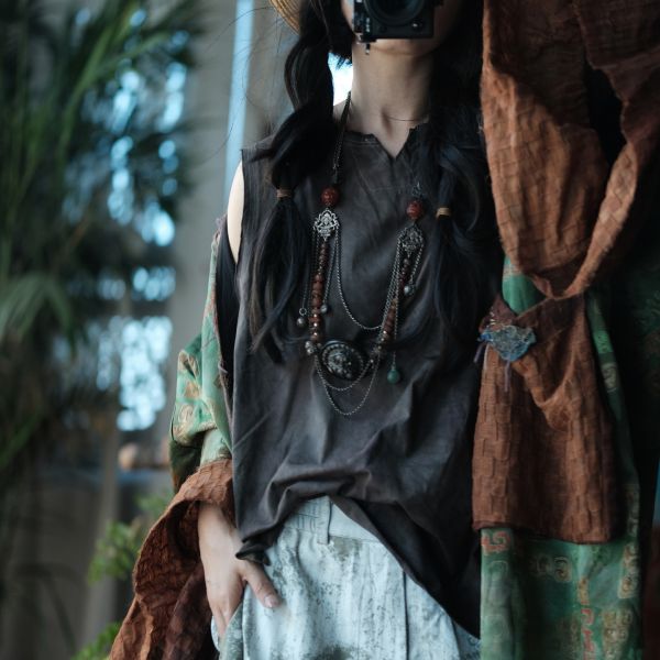 燕燕~夏季款式 復古手工植物染棉料V領背心 