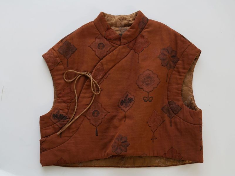 燕燕~冬季新品 復古田園拼色夾棉短印花棉背心 abM2534901 