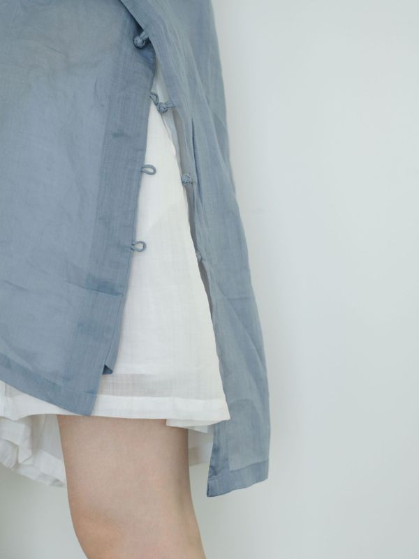 燕燕~清透莧麻~簡約圓領套頭中長襯衫 文藝風骨寬鬆長衫 上衣。ab2420001 