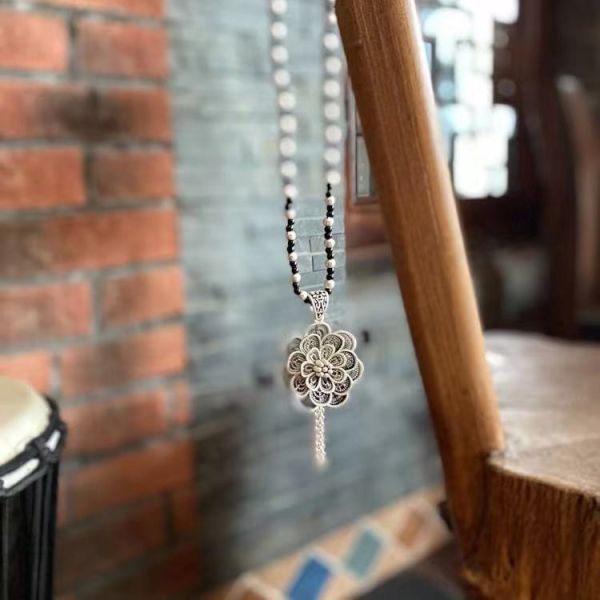 燕燕~棉麻商品~夏款.   藏銀復古百搭毛衣鏈挂件配飾流蘇花項鍊. 