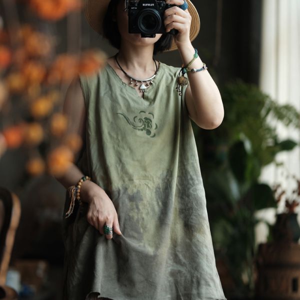 燕燕~夏季款式 復古手工植物染棉料V領背心 