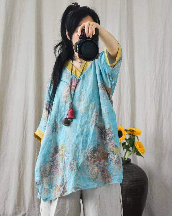 燕燕~棉麻商品 夏款V領 數碼印花苧麻文藝休閒上衣  （寬鬆版型） 